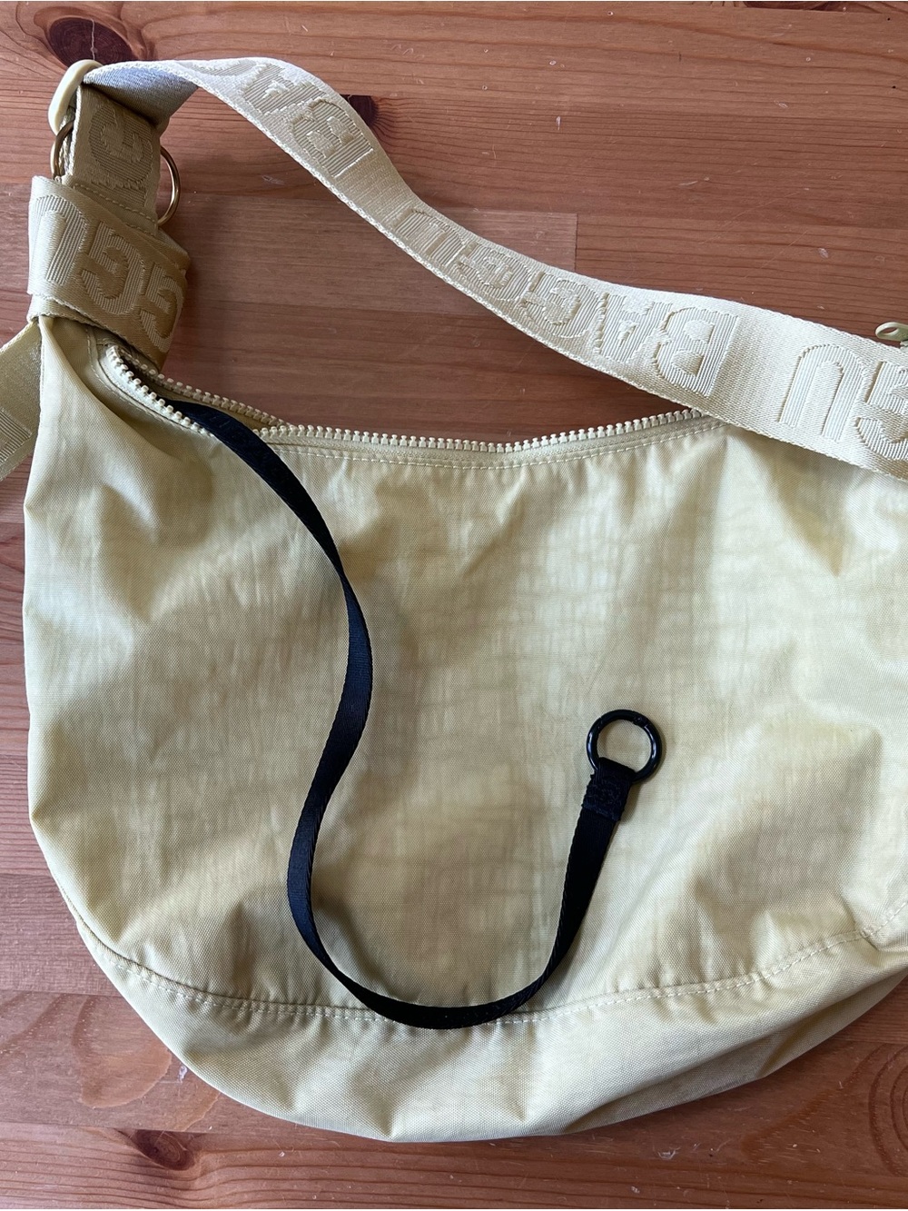 BAGGU Medium Nylon Crescent Bag - Butter DISCONTINUED - Picture 4 of 7